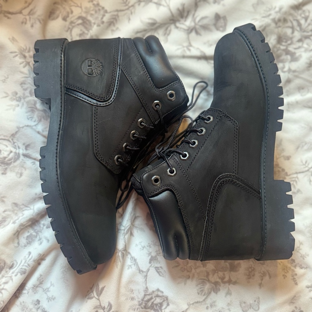 Timberland Men's Black Leather Rugged Lace-Up Boots